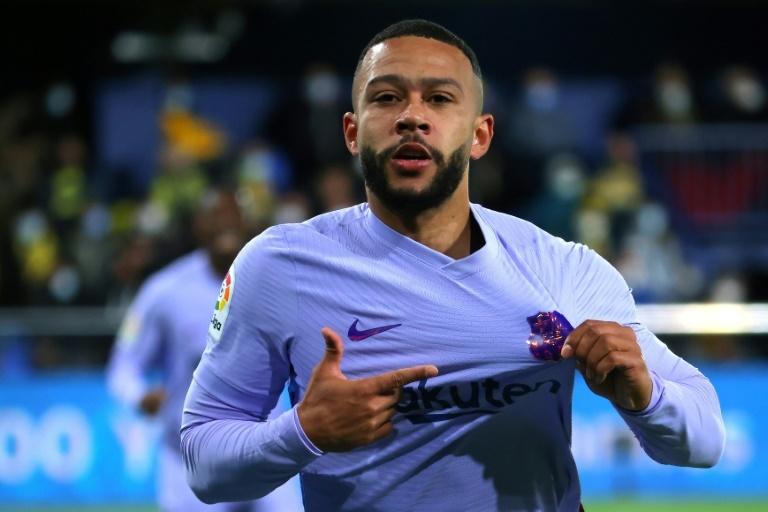 Juventus want to help Barca with Memphis Depay