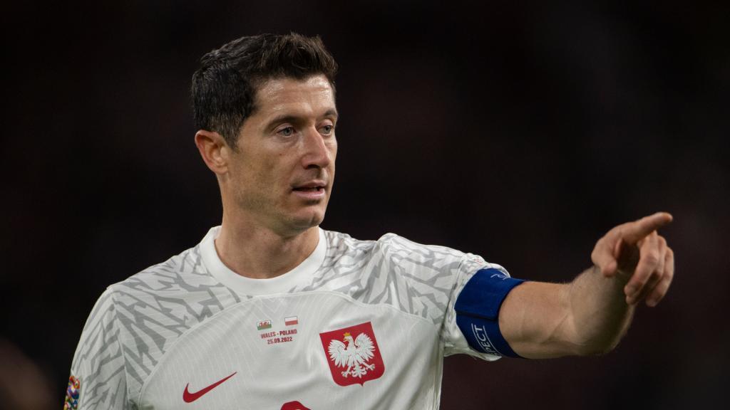 Lewandowski leads Poland's World Cup squad