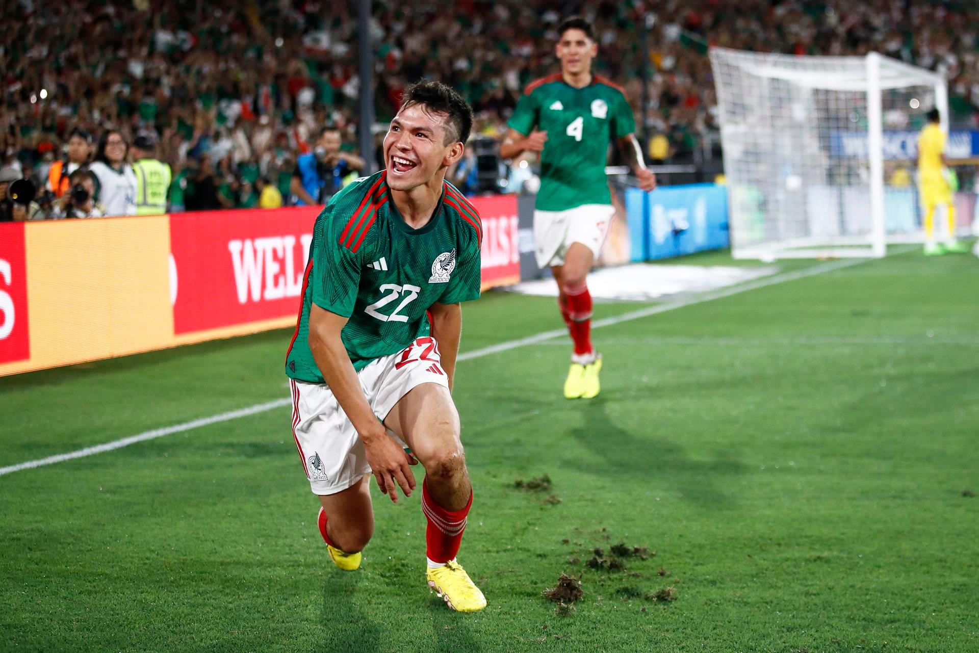 Liverpool interested in Hirving Lozano