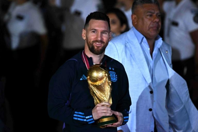 Messi wins the Olimpia de Oro award again