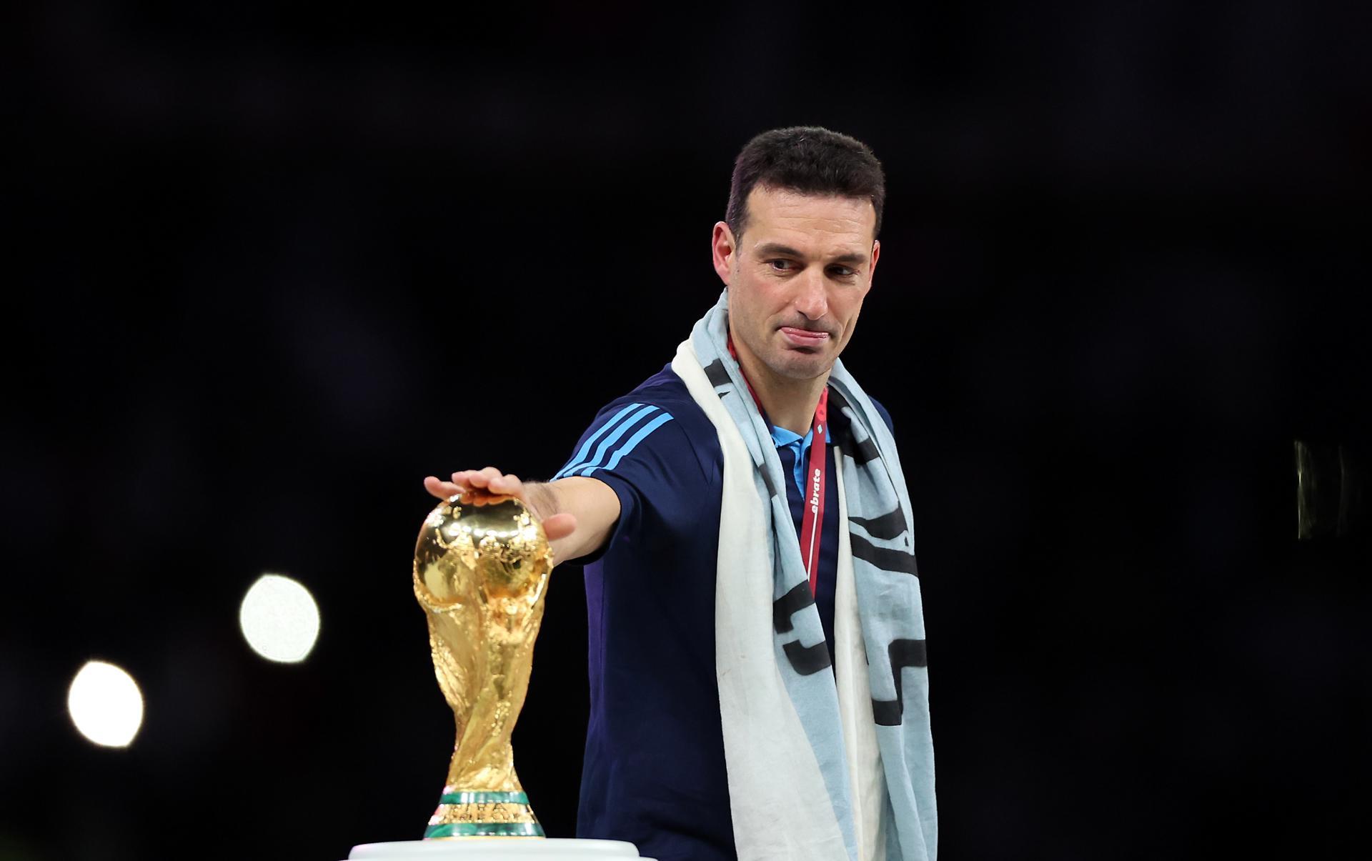 Scaloni close to renewing with Argentina