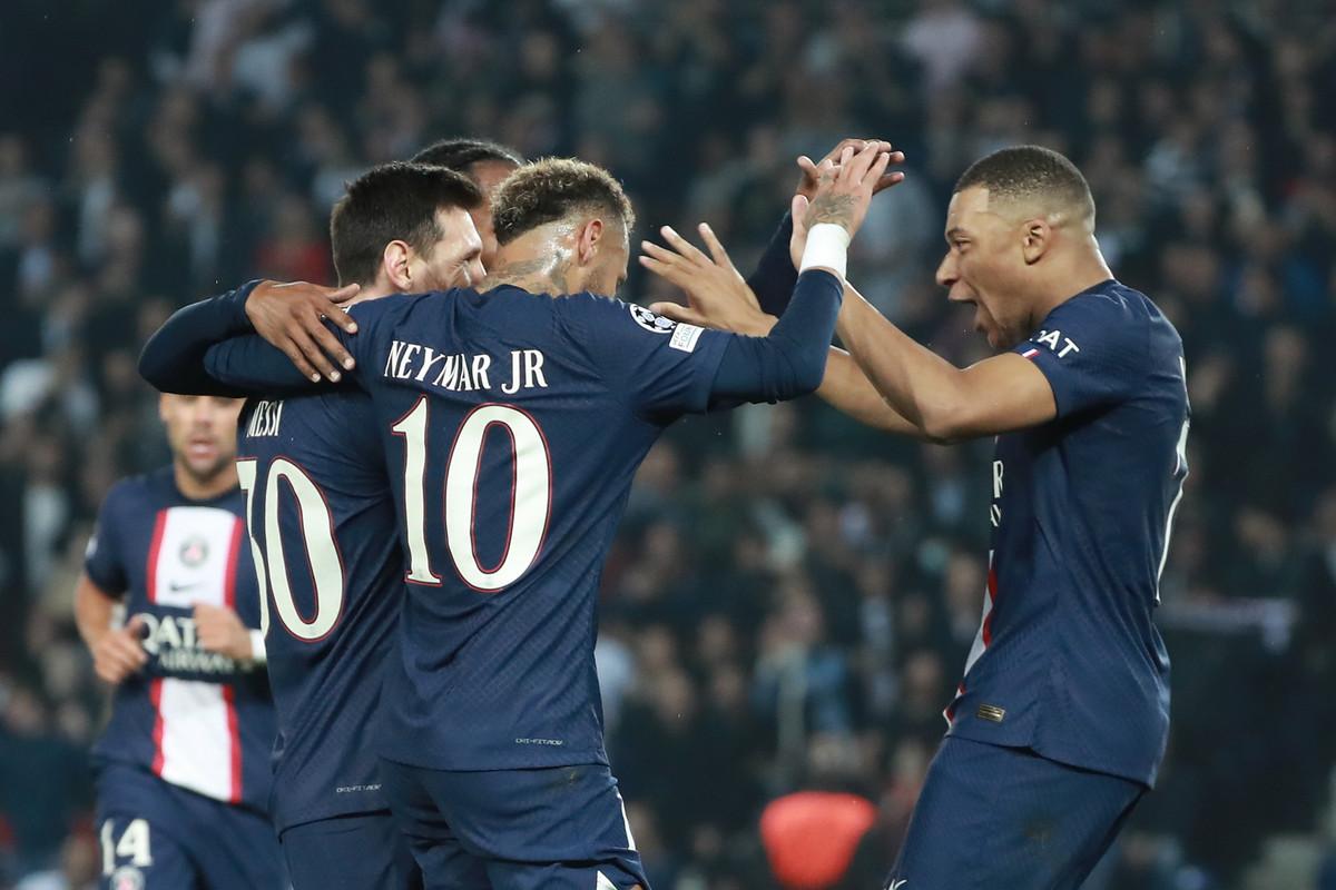 PSG to sacrifice Neymar in order to keep Messi and Mbappe