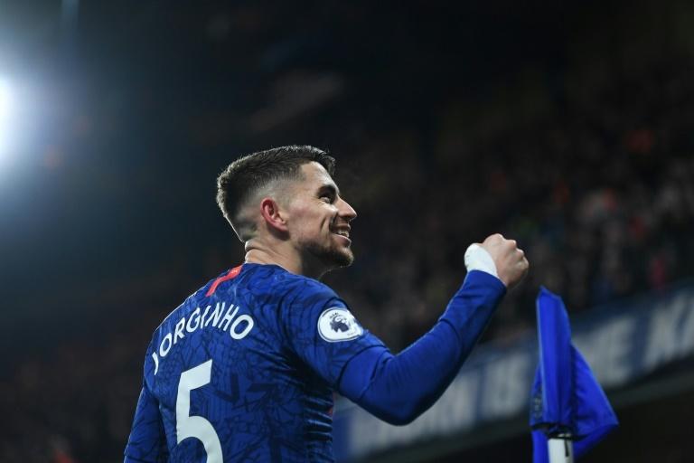 Barca rub hands with glee as Chelsea think about releasing Jorginho