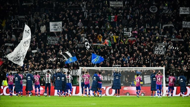 Napoli clash puts Juve's title credentials under microscope