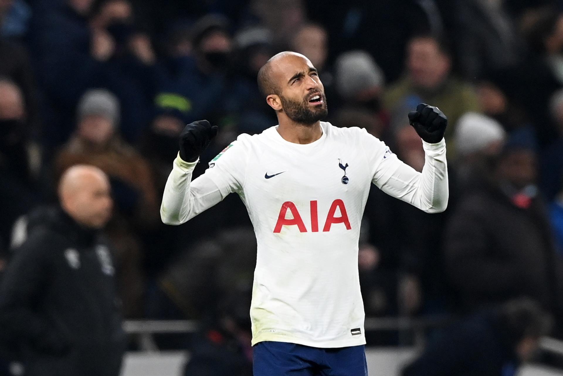 Tottenham forget about Lucas Moura's renewal