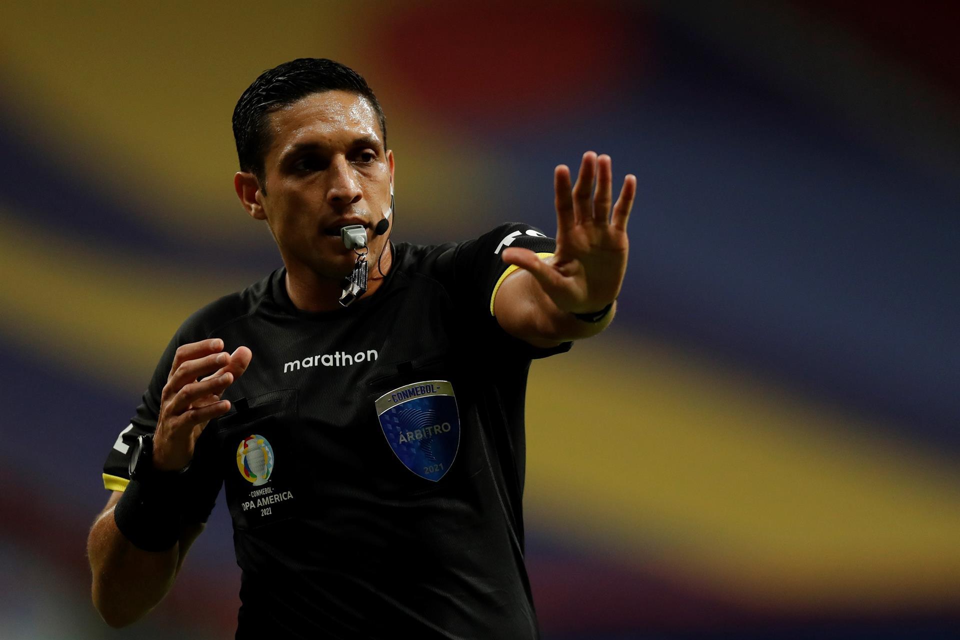 Refs to explain VAR decisions on microphones at Club World Cup