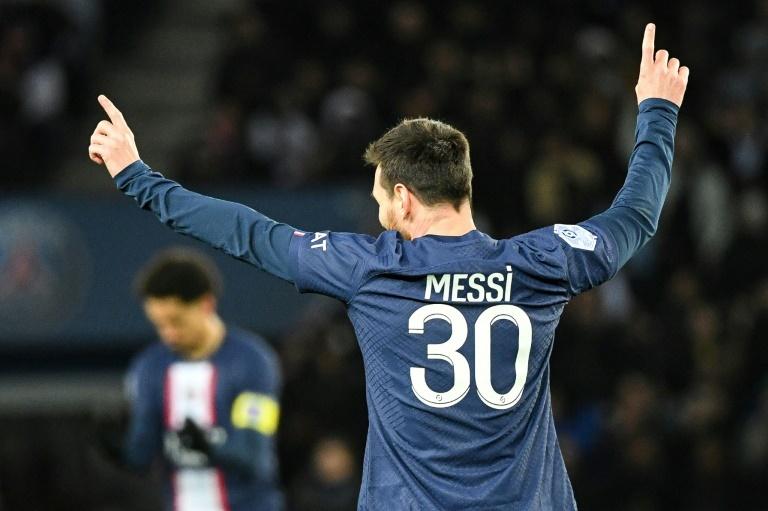 PSG calm over Messi new contract