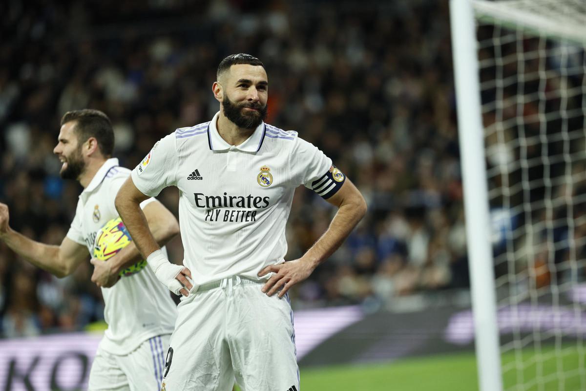 Ancelotti reveals Benzema has renewed until 2024