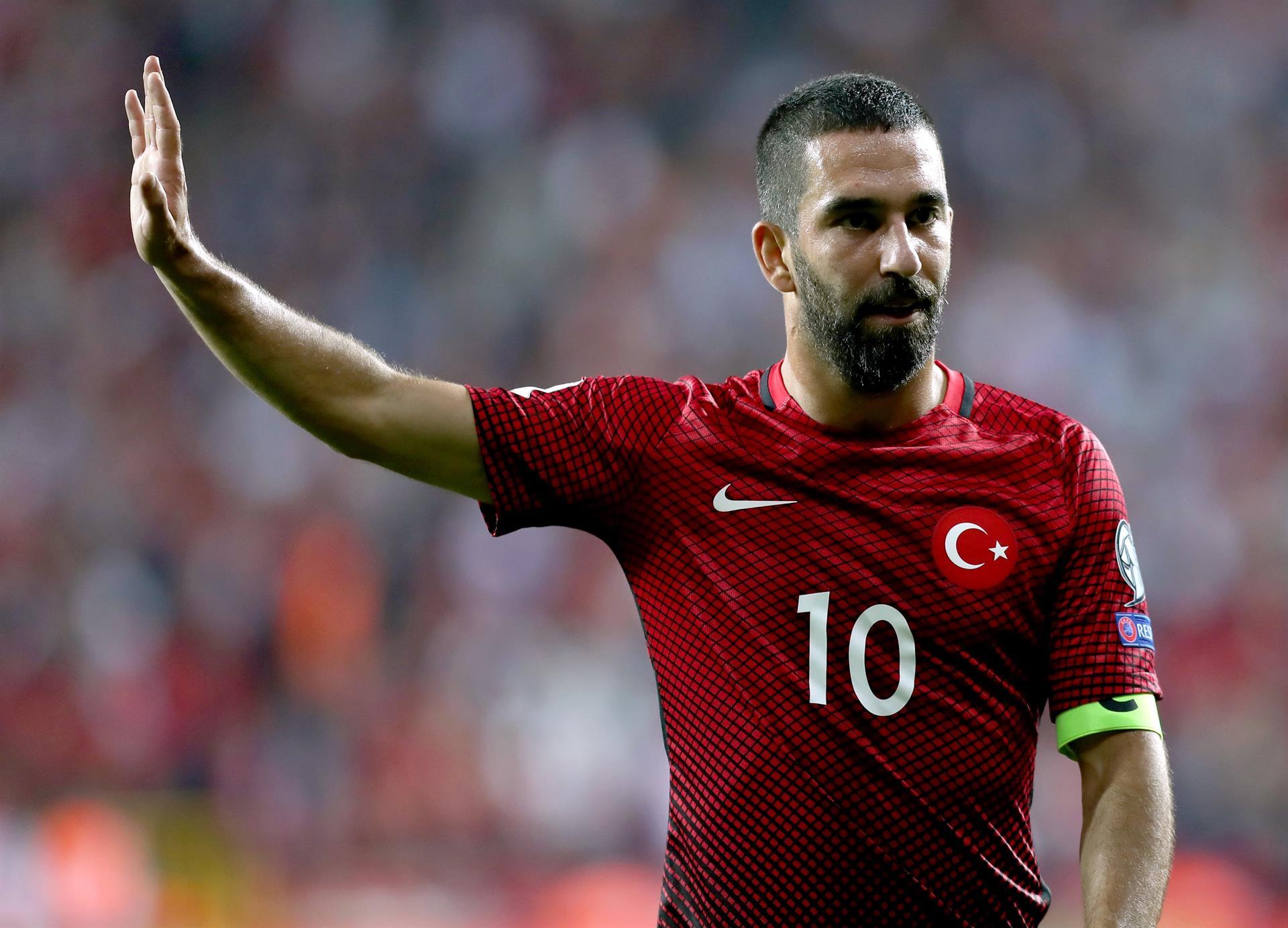 Arda Turan moves to the bench: he will coach Turkey U21