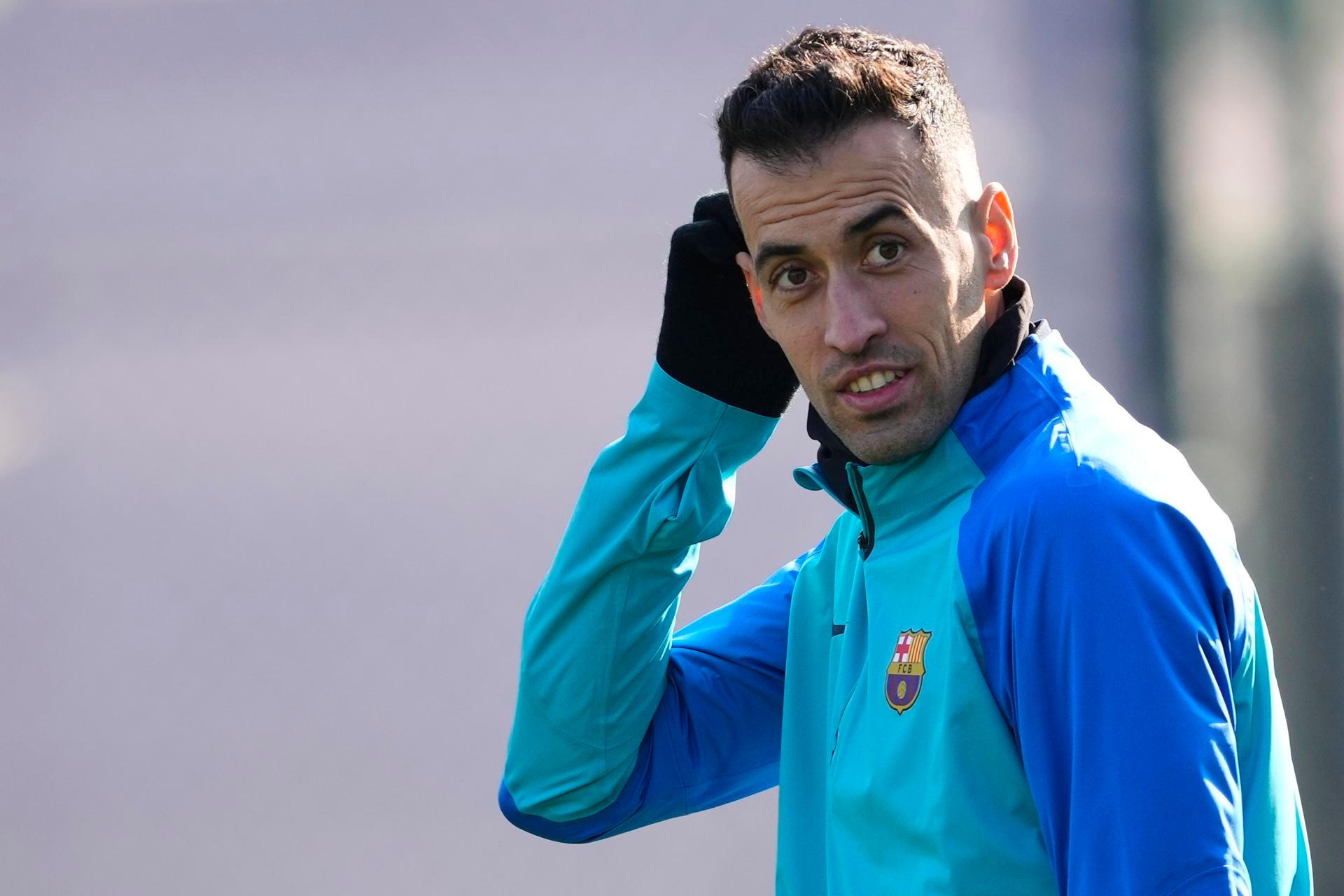 Good news for Xavi: Barca's Busquets back in training