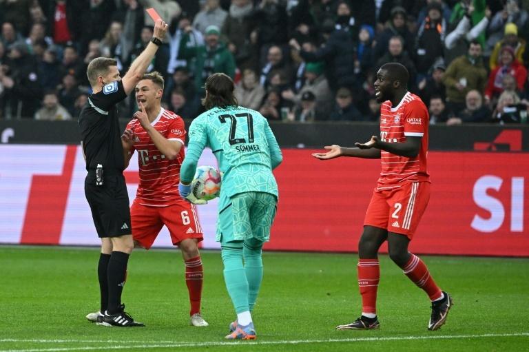 Monchengladbach down 10-man Bayern after Upamecano red card