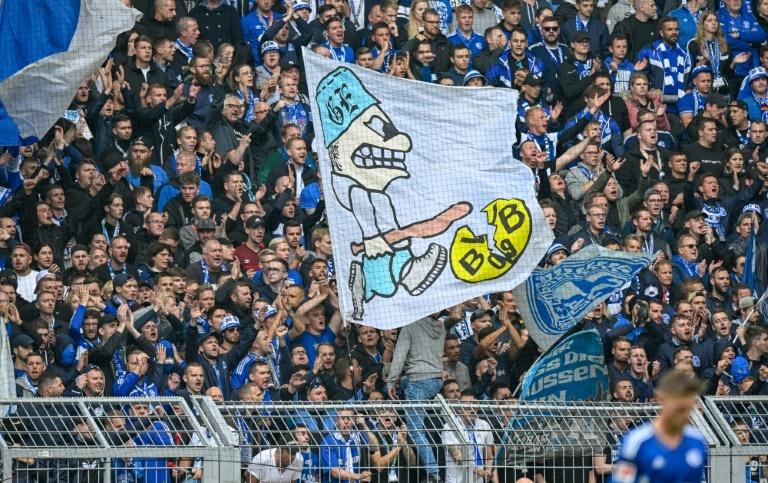 Four Schalke fans injured after violent attack