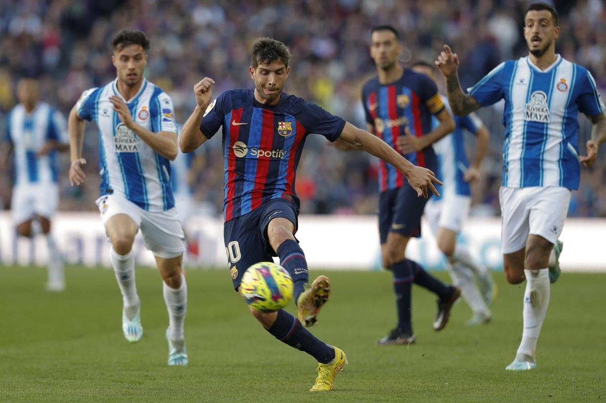 Sergi Roberto's renewal depends on Almeria game