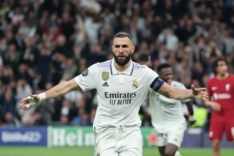 Benzema leads Madrid's squad list for El Clasico