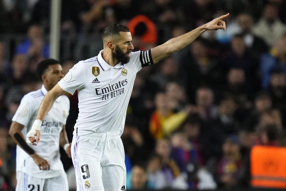 Benzema bullies Barca aside to reach Copa final