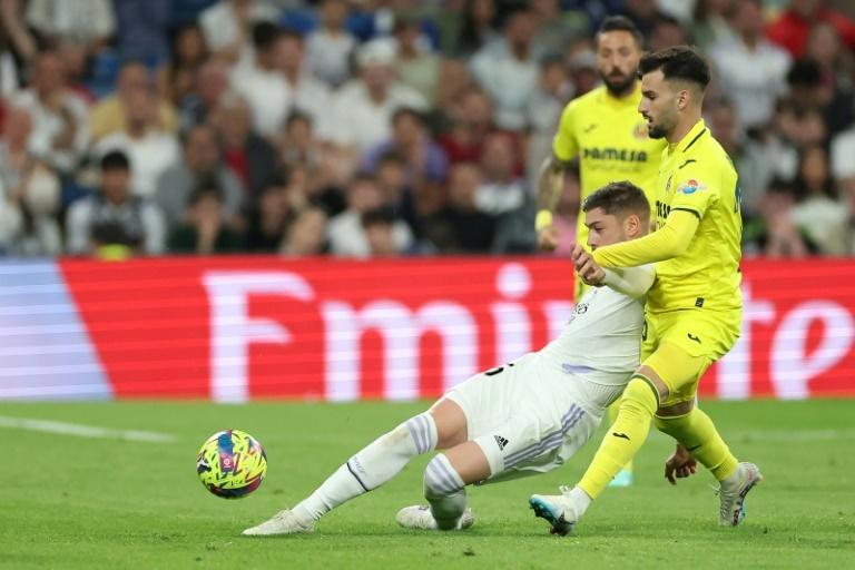 Madrid's Valverde supposedly "punches" Villarreal's Baena