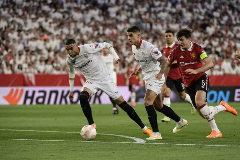 Man Utd collapse at Sevilla in Europa League while Juventus hold off Sporting