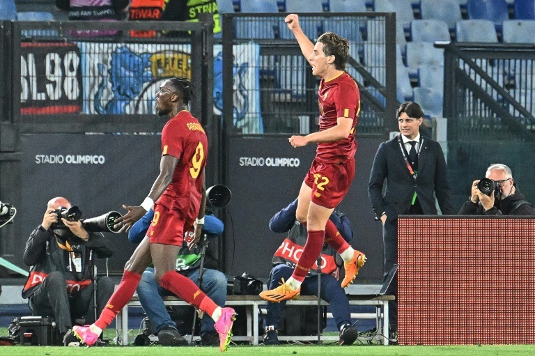 Roma edge Leverkusen in UEL semi-final first leg