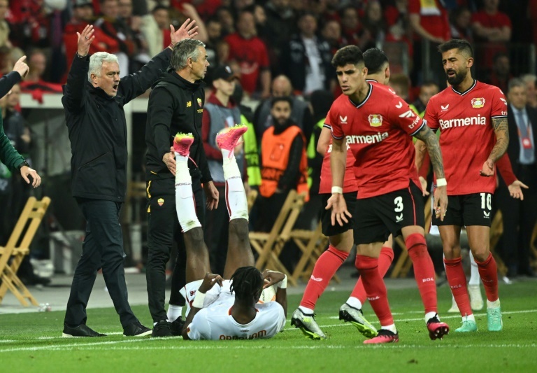 'Great joy' as Mourinho's Roma hold firm to make Europa League final