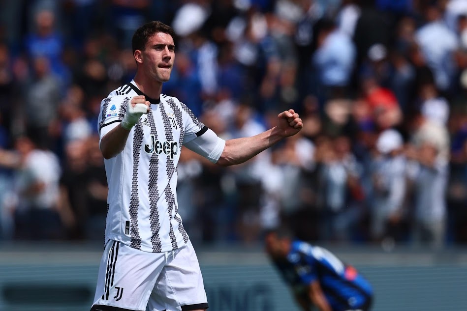 Vlahovic's agent confirmed offers from Atletico, Chelsea and Bayern