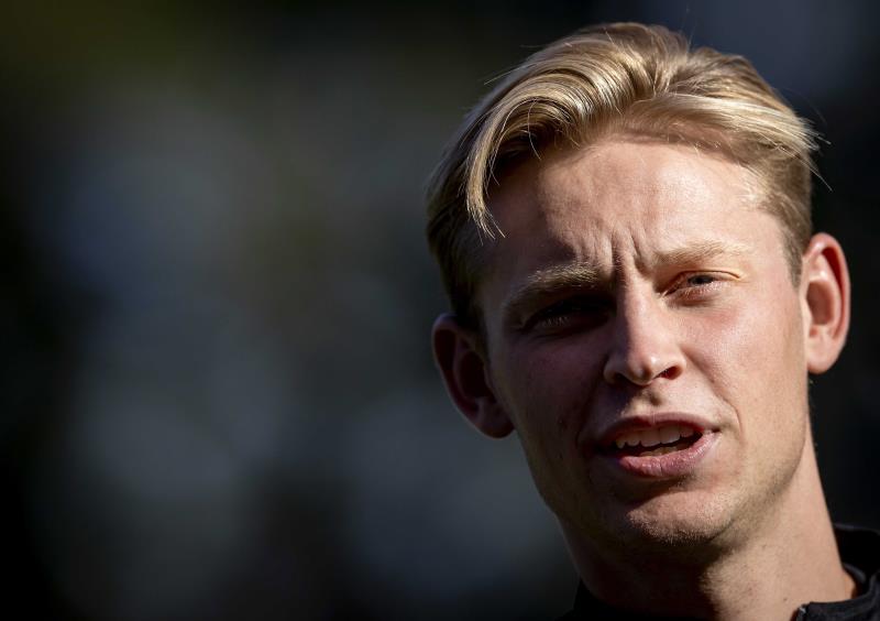 Barca's next priority: renew De Jong