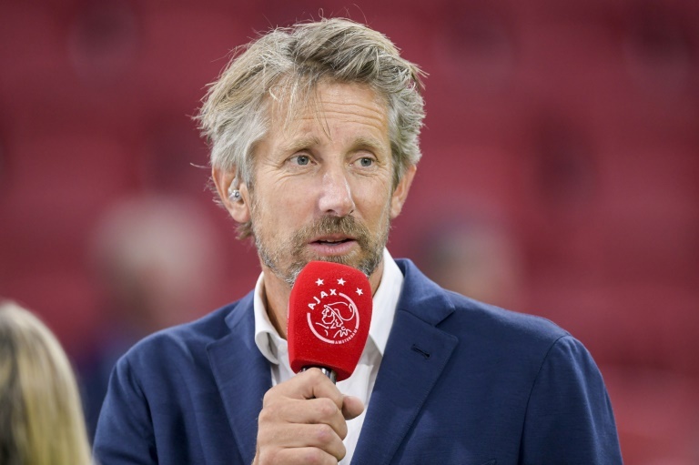 Van der Sar to quit as Ajax chief after 'incredibly tough period'