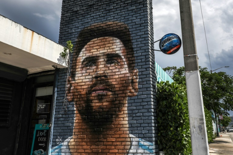 Fans face wait for Messi in Miami jersey