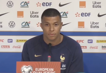 Mbappe: "Staying at PSG is my only option right now"