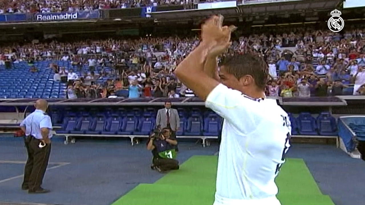 VIDEO: OTD 14 years ago, Cristiano Ronaldo was unveiled at the Bernabeu