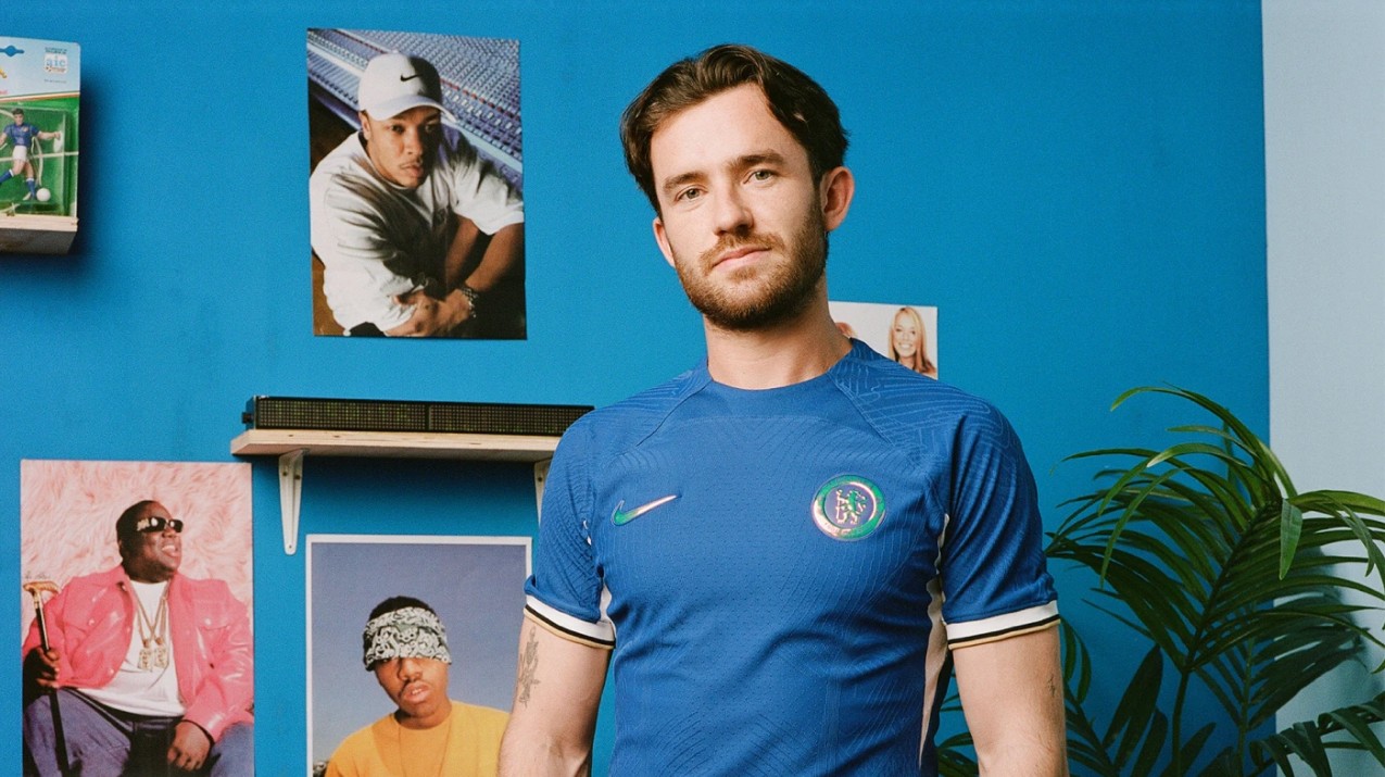 Chelsea unveil new '90s-inspired' home kit WITHOUT sponsor
