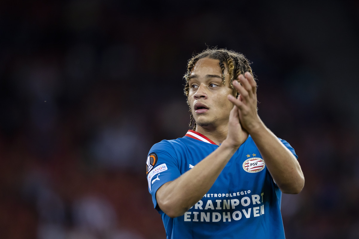 PSV lose wonderkid Xavi Simons back to PSG