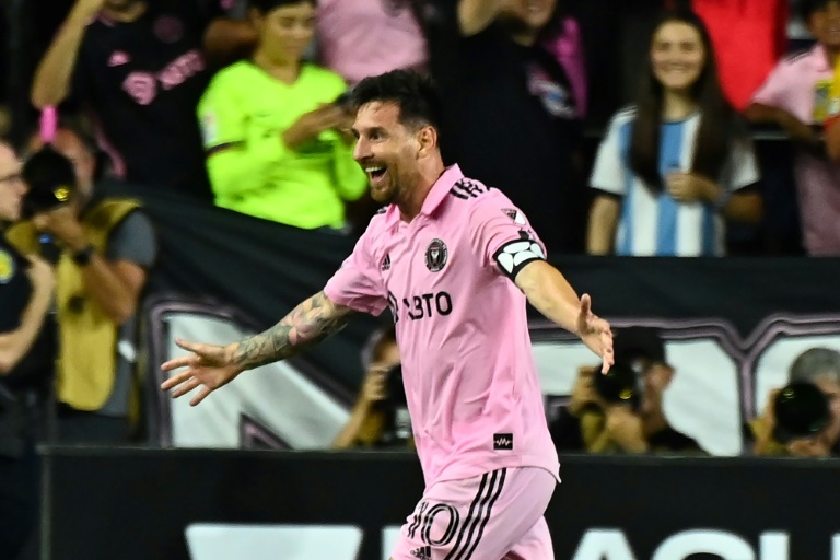 Messi scores 94th free kick winner in Inter Miami debut