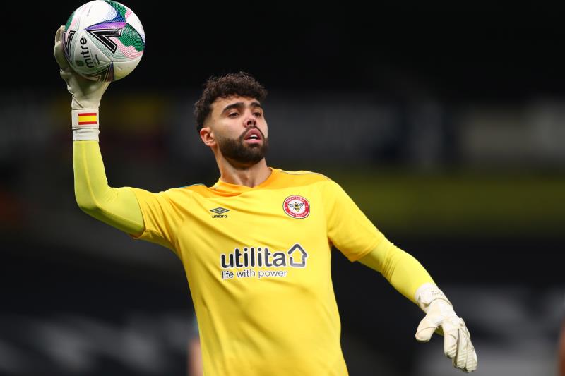 Bayern enter talks for Brentford keeper David Raya