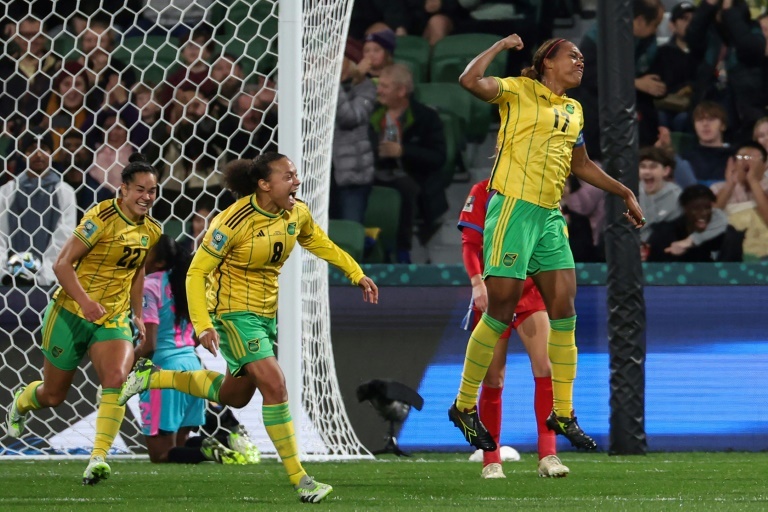 Jamaica claim first World Cup victory to close on last 16