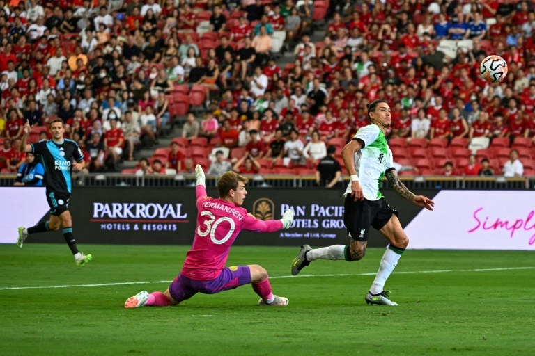 Liverpool hammer four past Leicester in Singapore friendly