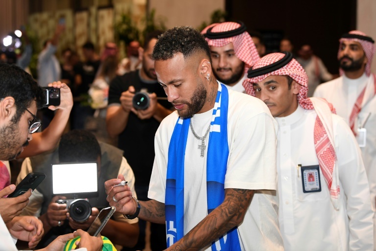 Brazil star Neymar lands in Saudi ahead of unveiling ceremony