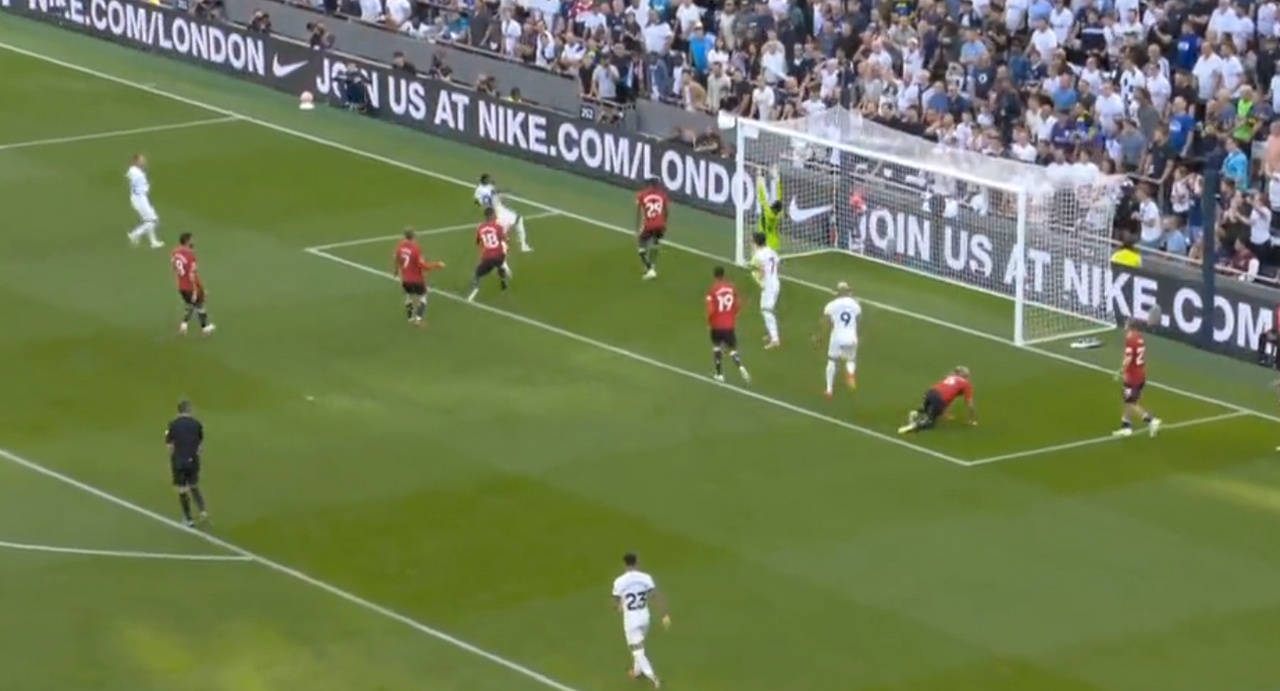 No Kane needed: Spurs take lead over Man Utd