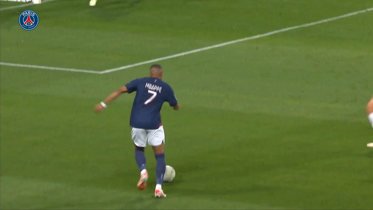 VIDEO: Mbappe's first goal of the 2023-24 season