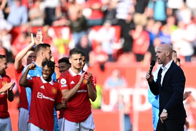 "Man Utd need to f*****g wake up as soon as possible"