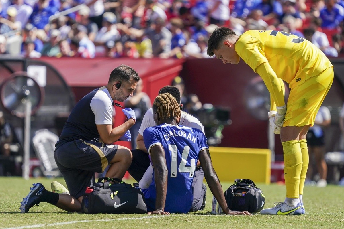 Bayern not giving up on Chelsea's Chalobah to replace Pavard