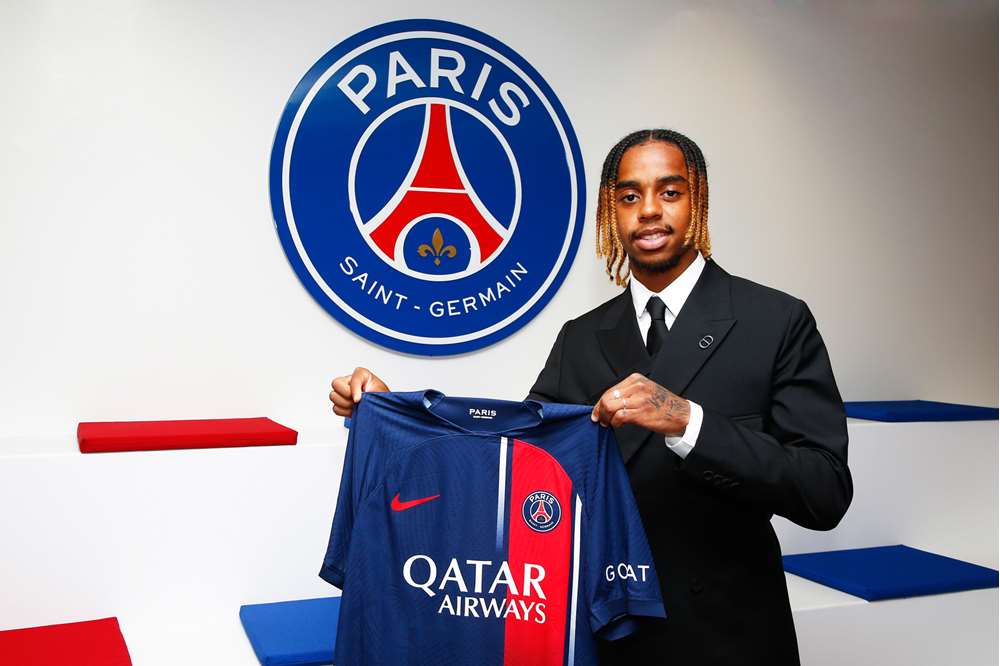 OFFICIAL: PSG land Olympique Lyonnais' Barcola in a €45m deal