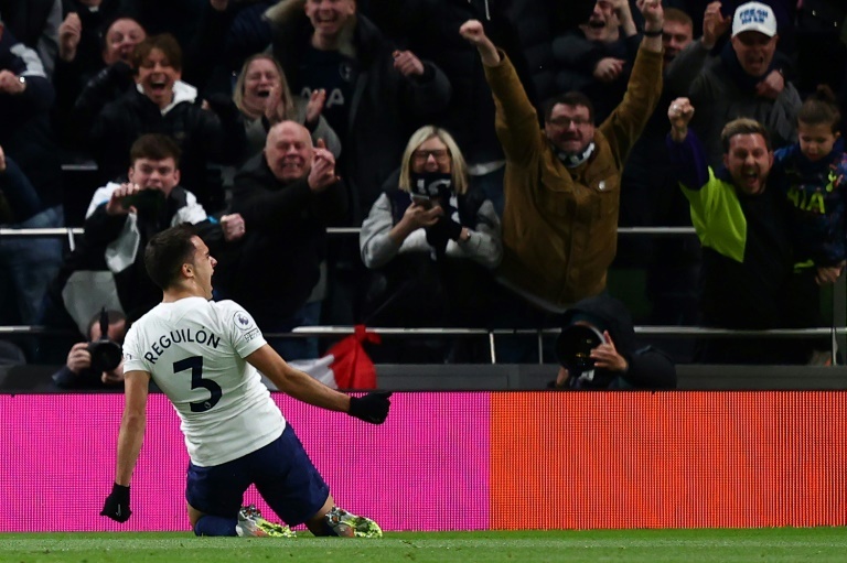 Reguilon 'ready' for late move to Man Utd