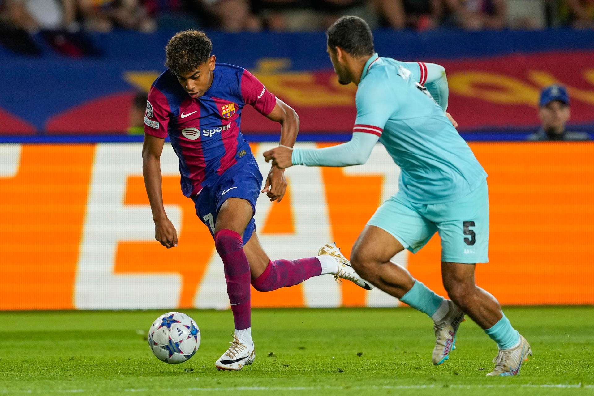 Xavi Hernandez avoids comparing Lamine Yamal to Messi