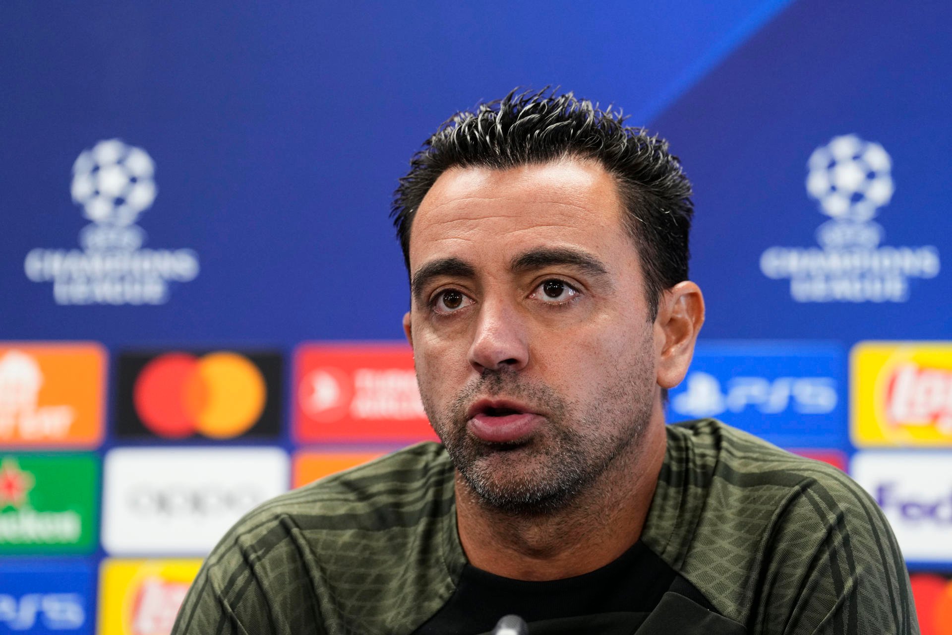 Xavi Hernandez adresses Lewandowski's injury and Yamal's substitution