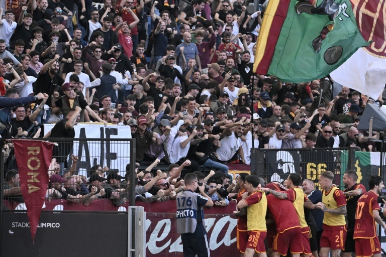 El Shaarawy's late winner fires Roma past 10-man Monza