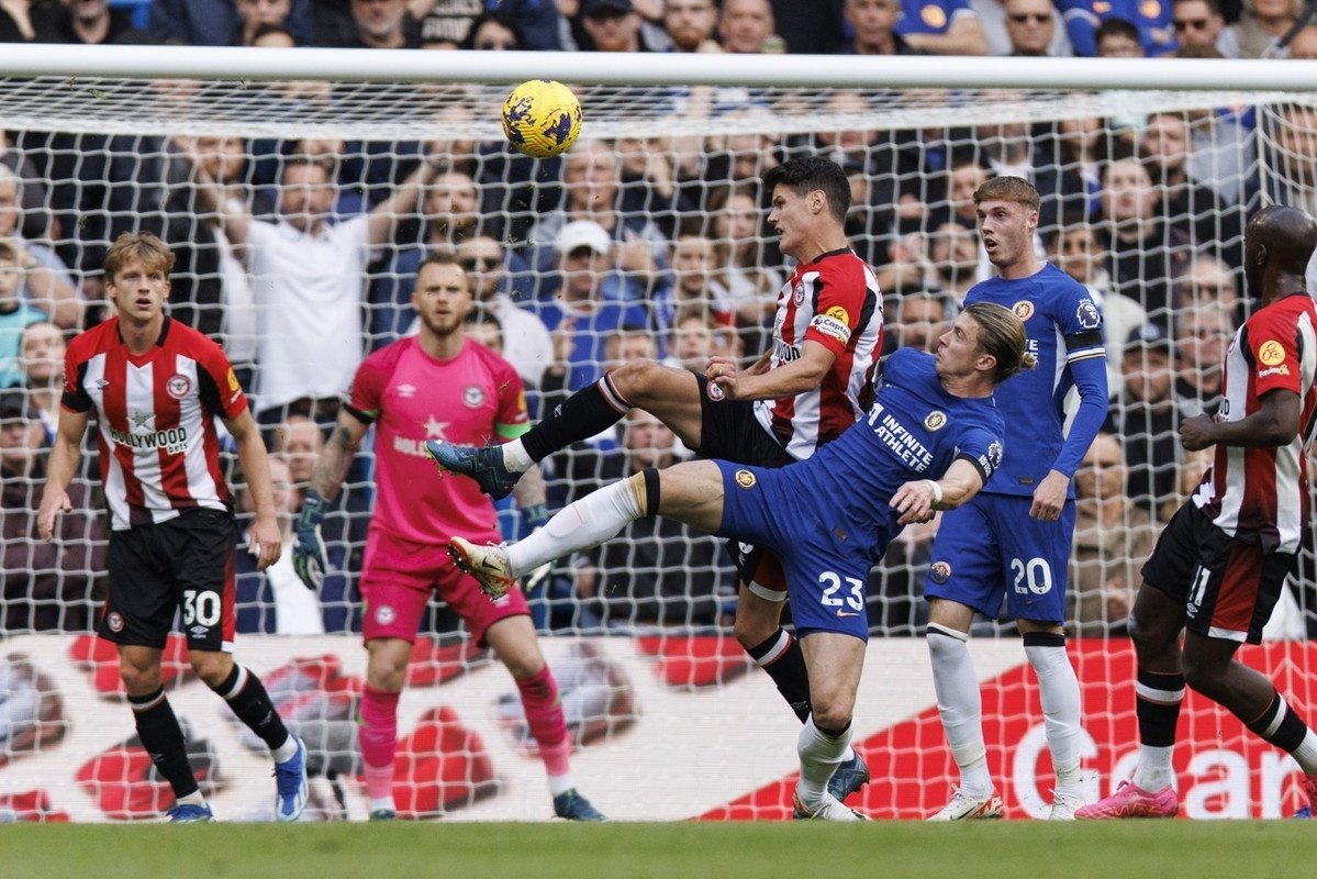 Pressure mounts on Pochettino as Chelsea beaten by Brentford