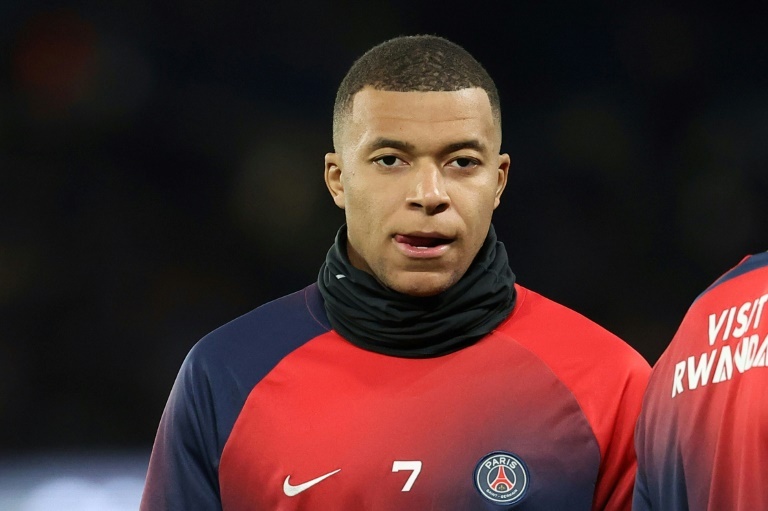 OFFICIAL: Real Madrid deny reported Mbappe negotiations