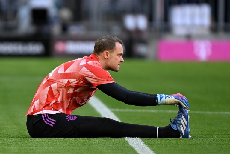 'Too early for Germany return' says Bayern goalkeeper Neuer