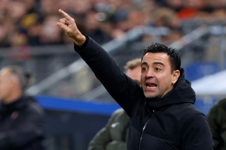 Xavi's credit draining as Barca slump at Shakhtar