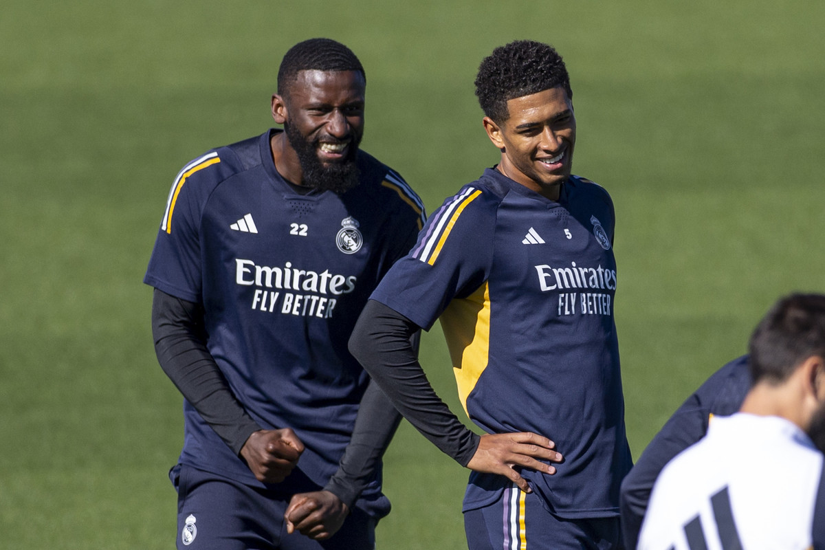 Bellingham returns to Real Madrid training, Vinicius already hitting the pitch